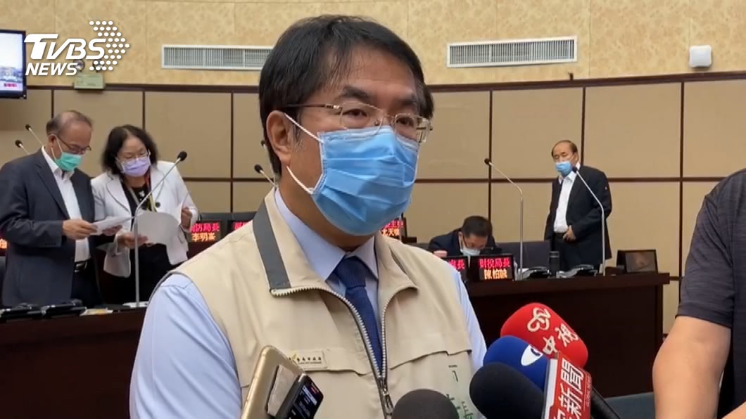 台南2居檢男偷溜唱歌、搭客運 黃偉哲批:惡行重大