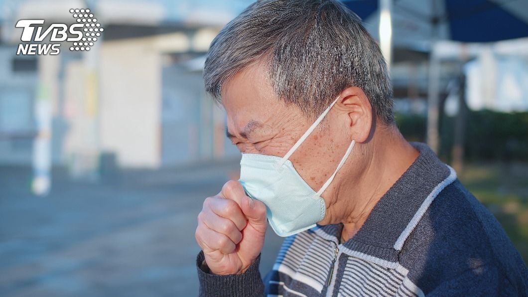 「1.8公分筆帽」卡氣管20年 中年男猛咳出血