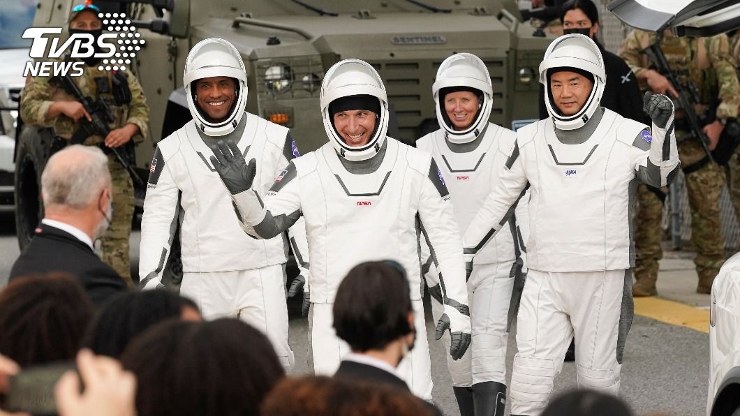 SpaceX飛龍號順利升空　載4人赴太空站