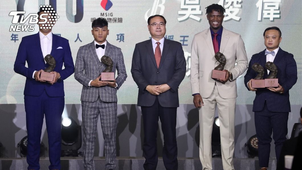 兄弟洋投德保拉奪年度MVP 抱回5獎最大贏家