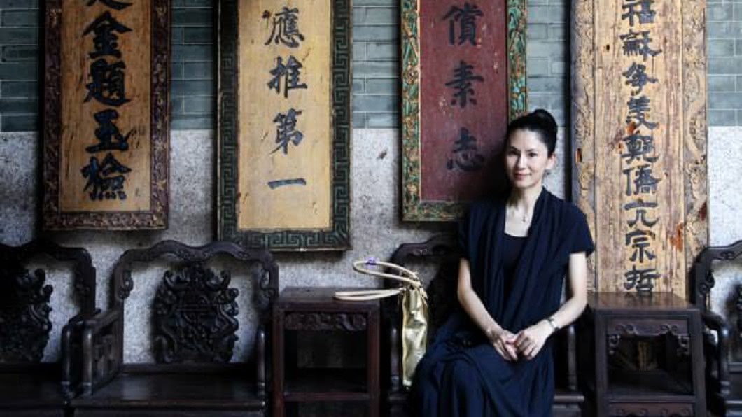 擁有冷豔氣質美貌的葉歡,曾和李㼈、王識賢爆出緋聞。(圖/翻攝自葉歡臉書)