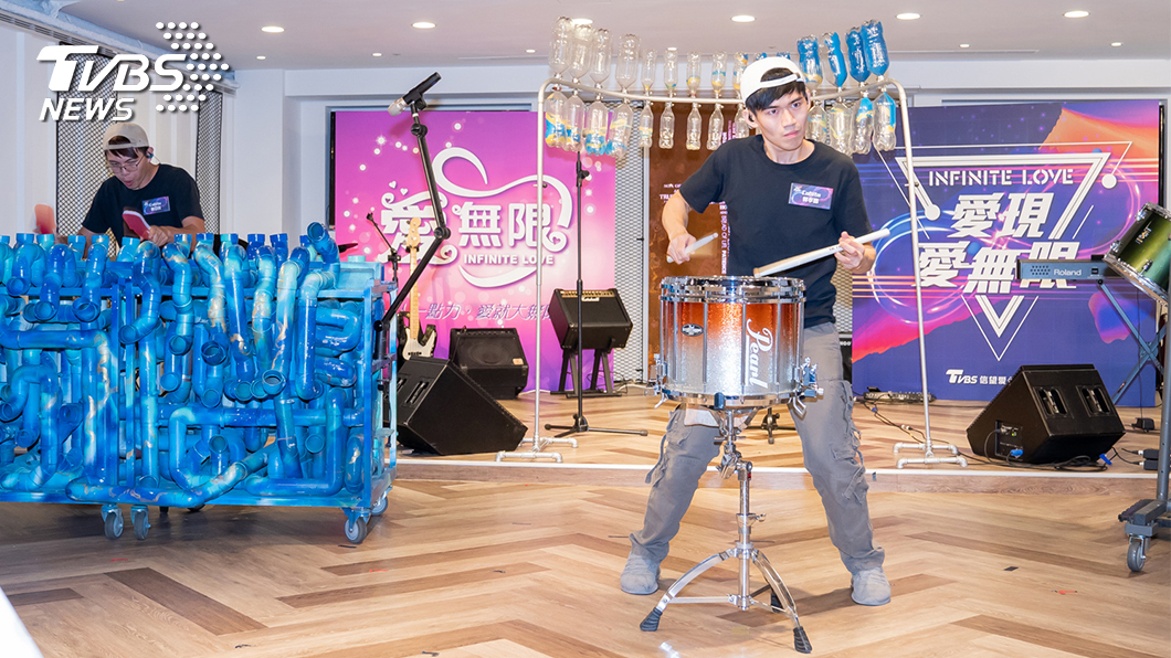 愛現達人獎由創意打擊樂團Lobita獲得,將登上大舞台展現表演實力。(圖/TVBS)