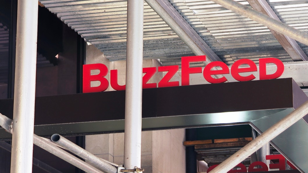 BuzzFeed收購HuffPost 網媒兩強合作求生