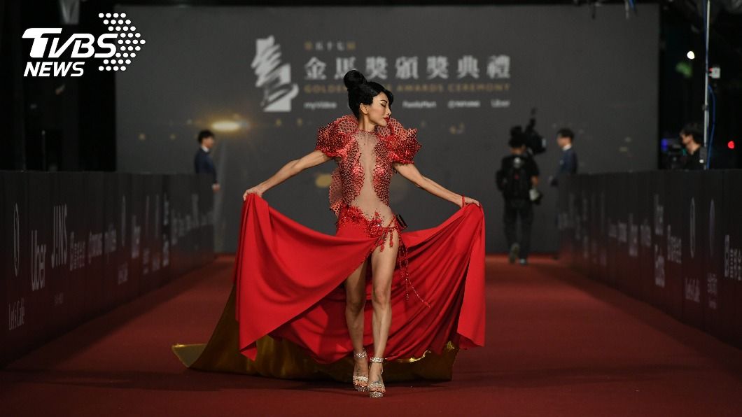 白靈誇張造型相當吸睛。（圖／金馬執委會提供）