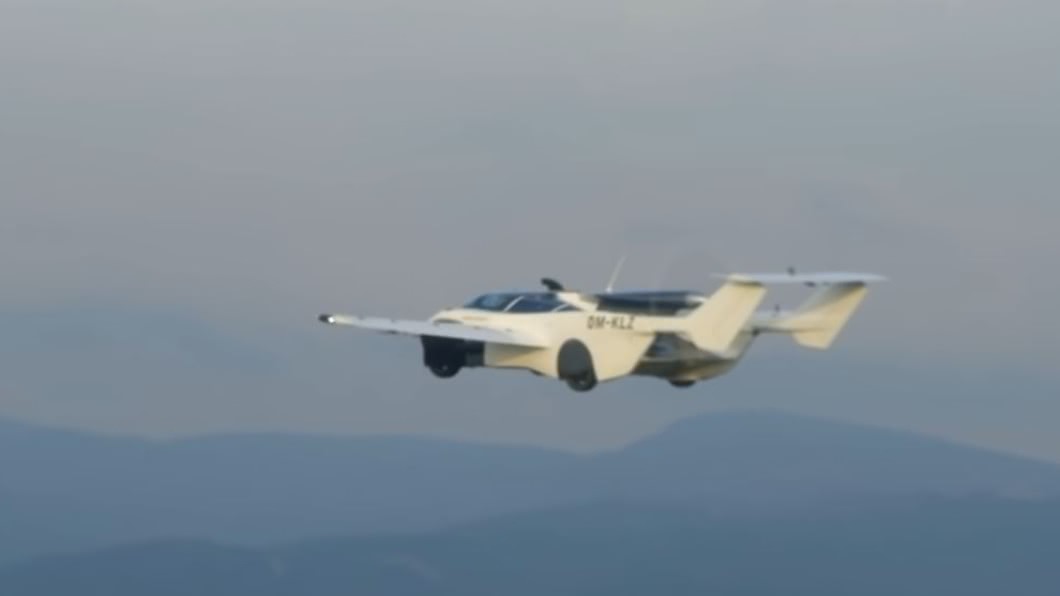 最快達200km/h　飛天車AirCar試飛成功