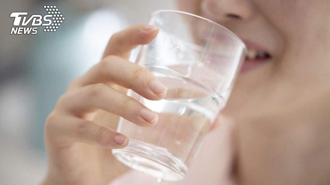 「8杯水」減肥法不瘦反胖 營養師:3種人別試