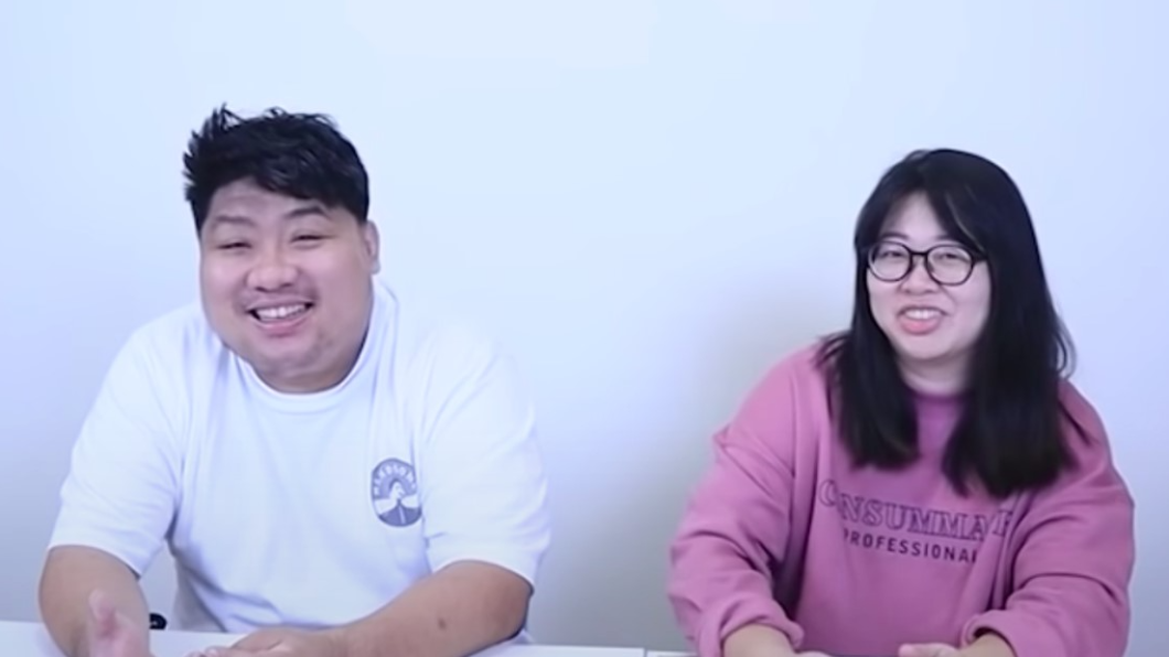 統神與老婆共同經營「張家夫妻滑起來」頻道。(圖/翻攝自張家夫妻滑起來Youtube)
