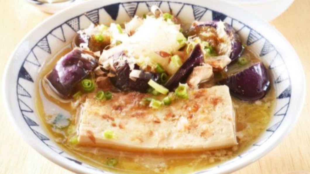 昆布湯底加豆漿 冷天喝豚汁暖味又暖心