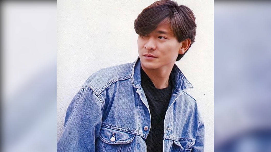劉德華闖蕩演藝圈40年,容貌與年輕時相差不遠。(圖/翻攝自微博/劉德華全球歌迷影迷會)