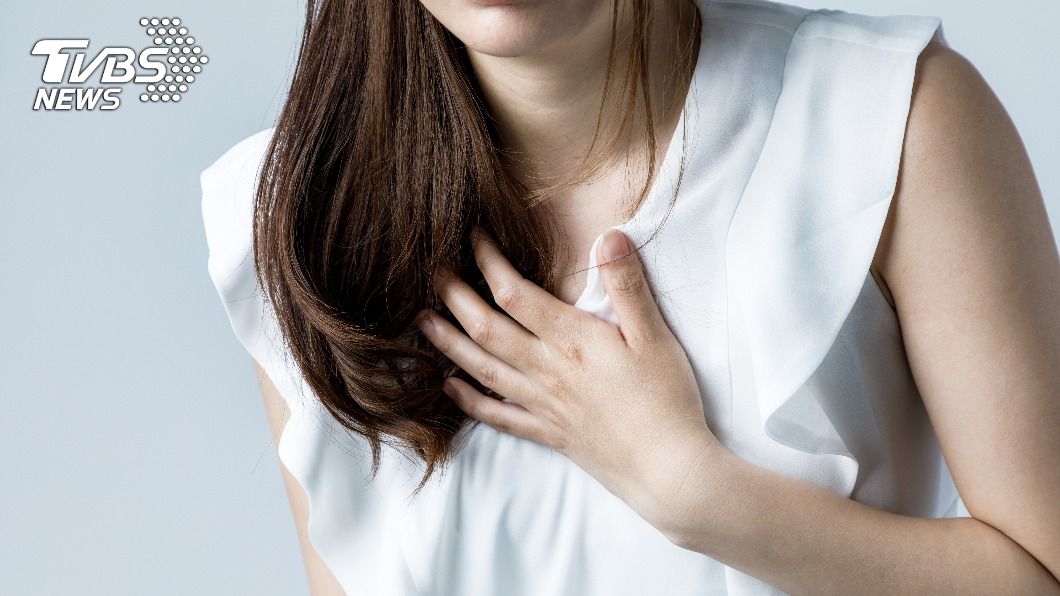 近3成國人患胃食道逆流　醫揭7症狀：柑橘、番茄少碰