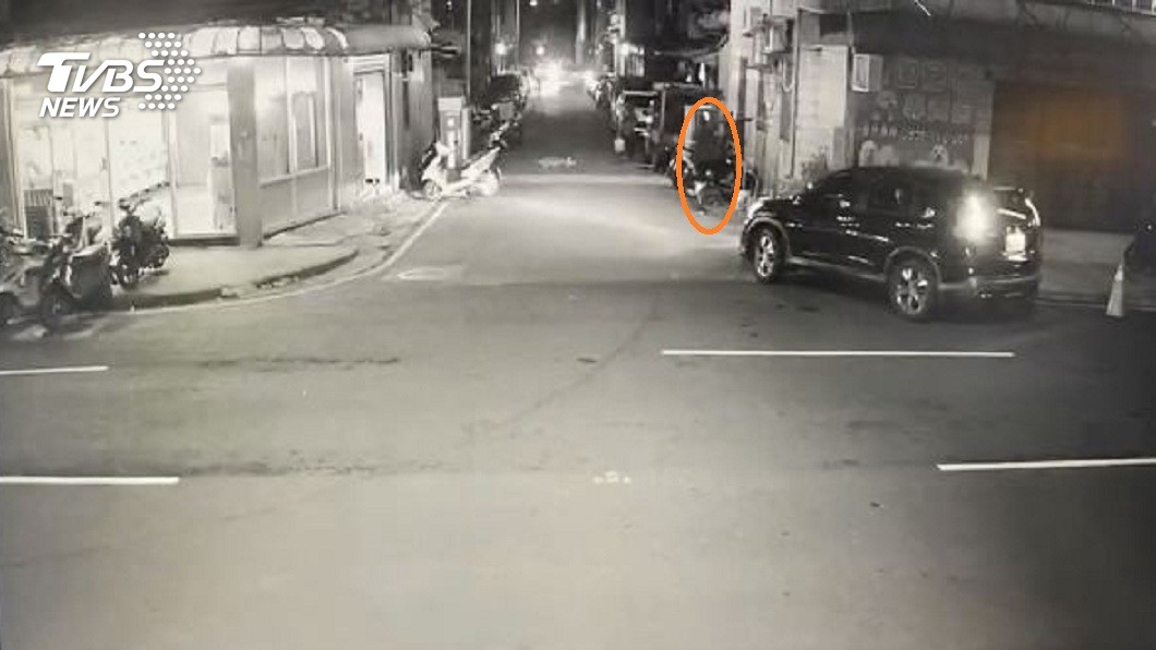 尾隨騷擾醒吾兩女大生 巡邏警巧遇「遛鳥俠」提款立逮