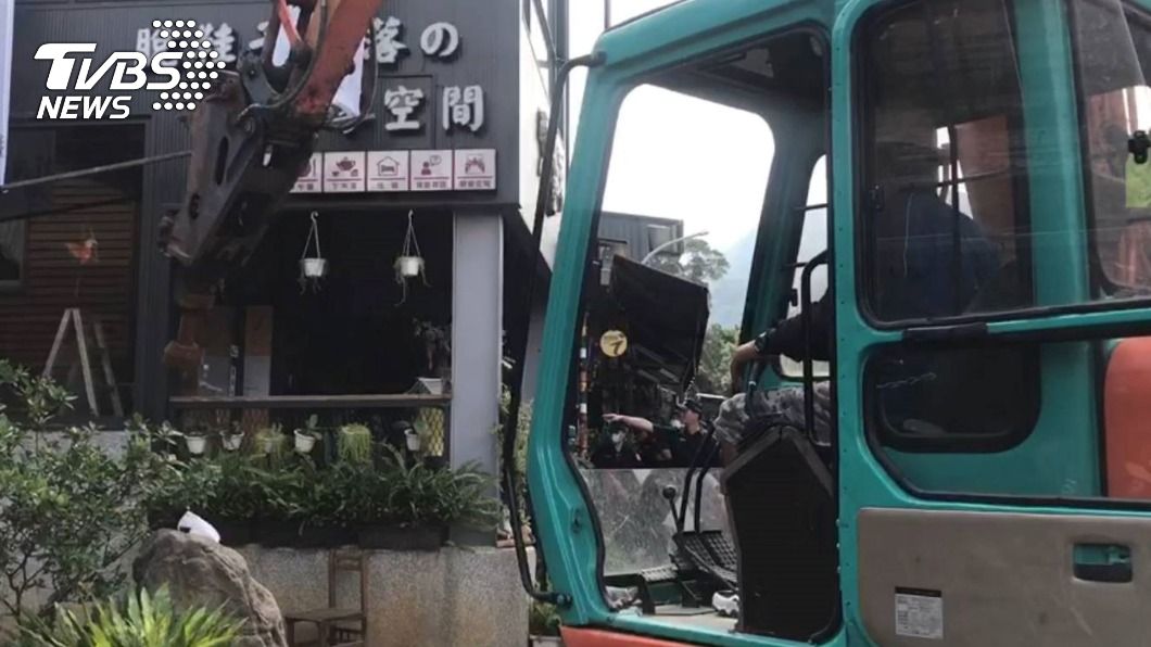 屏縣府拆永久屋違建爆衝突 監委申請自動調查