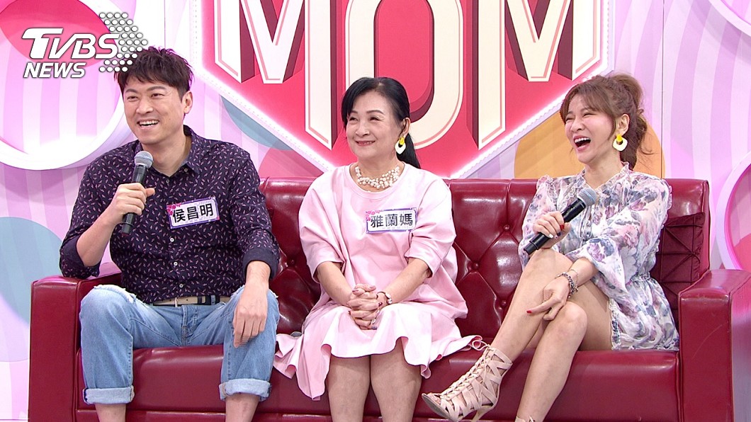 侯昌明和丈母娘、曾雅蘭上《聽媽媽的話》爆料互動趣事。（圖／年代MUCH台）