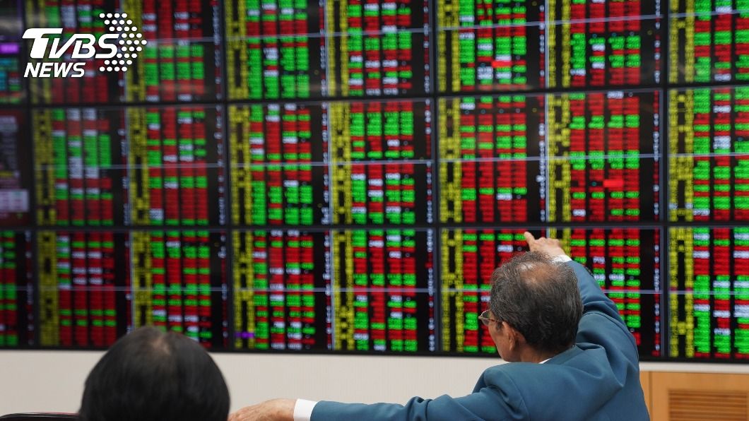 面板業2021上半年續旺 有機會連4季獲利