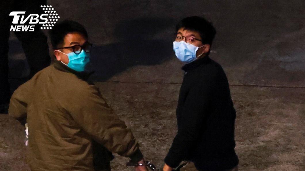 黃之鋒、周庭入獄　英美官員發聲明譴責