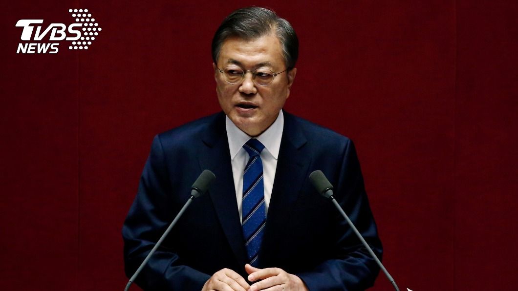 韓國民調:文在寅支持率首次跌破4成