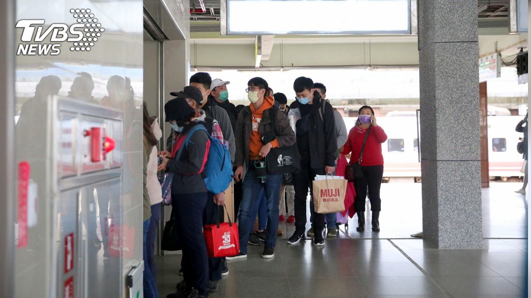 台鐵瑞芳-猴硐路線中斷 花蓮車站湧現退換票人潮
