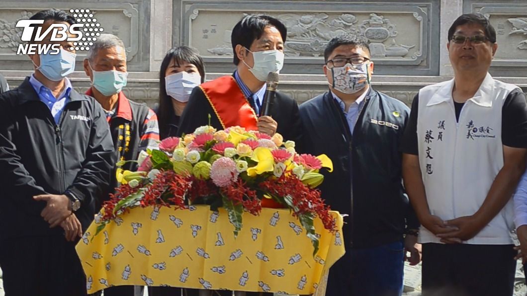 參拜東石富安宮 賴清德:防疫首重個人衛生管理