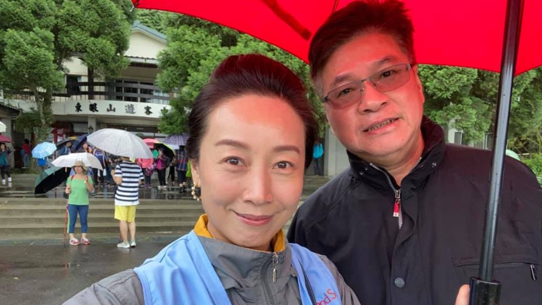 方岑和男友已交往6年,感情甜蜜。(圖/翻攝自方岑臉書)