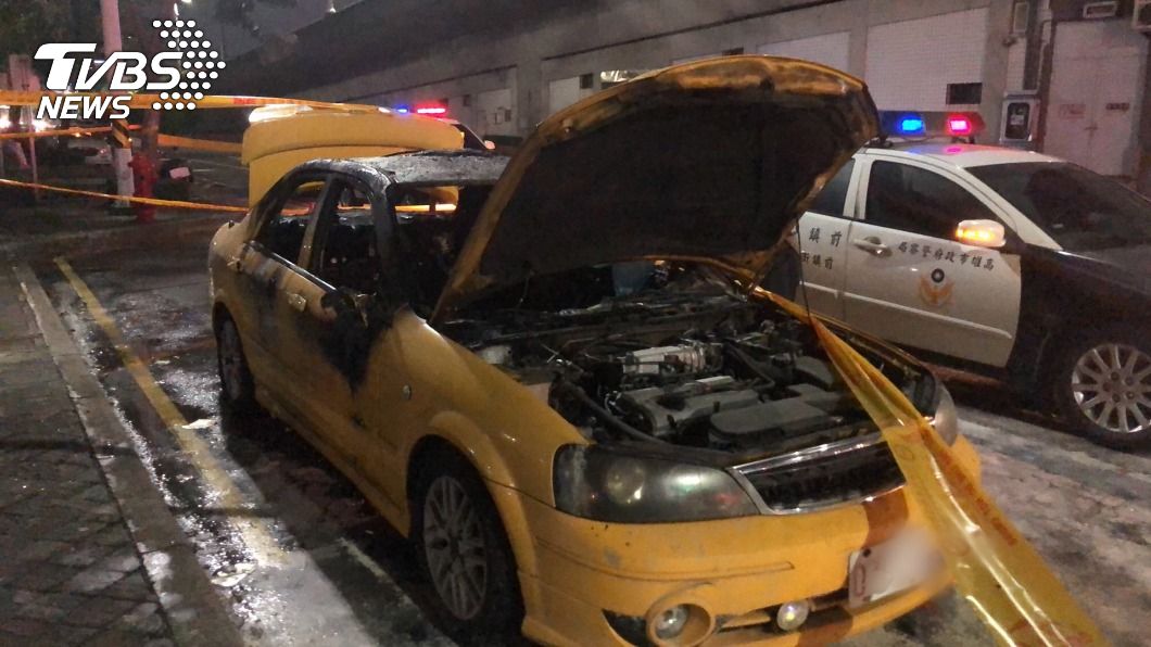 高雄凱旋站外火燒車駕駛成焦屍　疑3C引燃起火