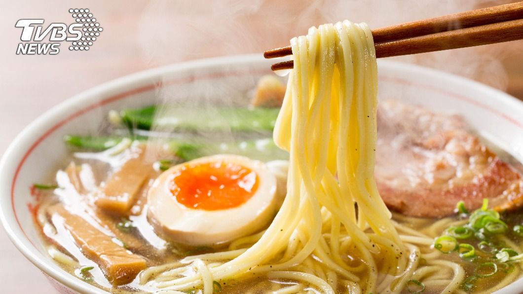 牛骨湯加法國紅酒 日本拉麵注入新口感