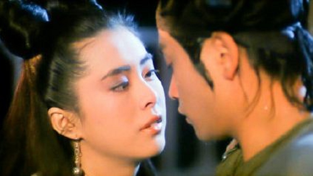 王祖賢當年以《倩女幽魂》一片轟動亞洲,並被盛讚是「影史上最美女鬼」。(圖/翻攝自微博)