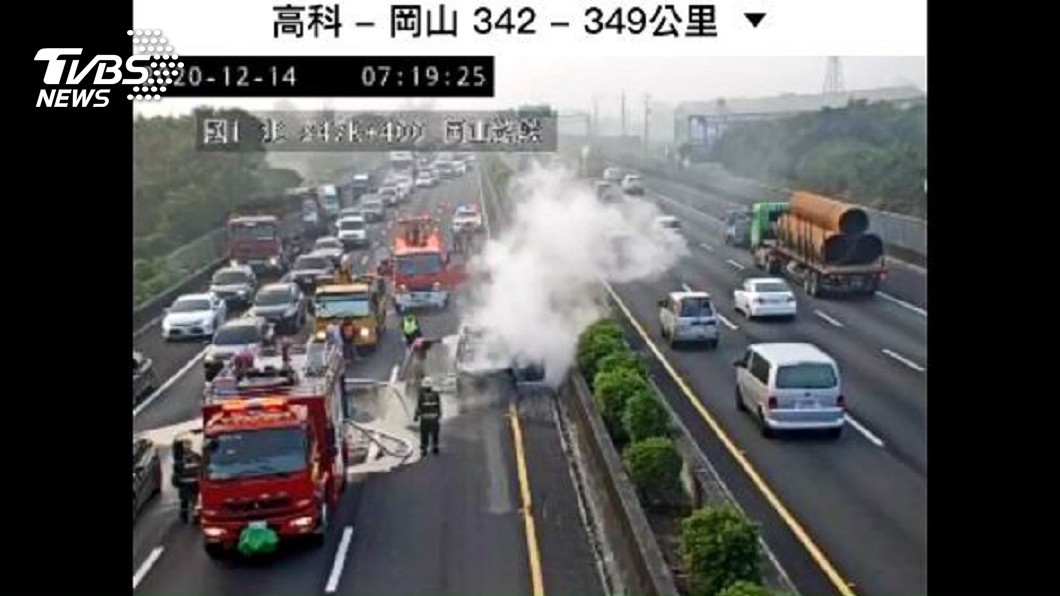 所幸火勢及時撲滅,並無造成人員傷亡。(圖/TVBS)