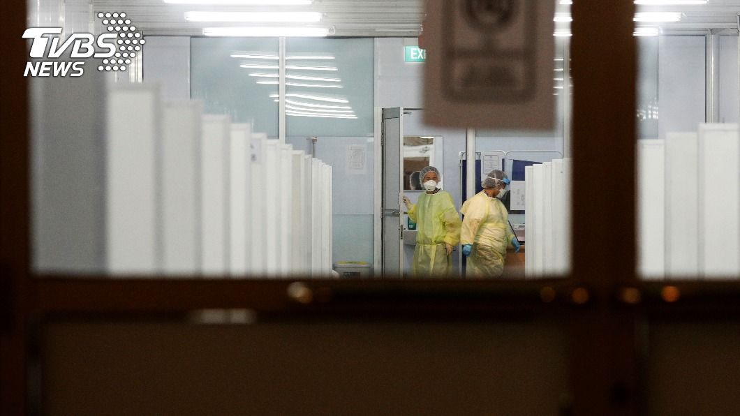 新加坡大量篩檢宿舍移工　新冠肺炎盛行率約47%