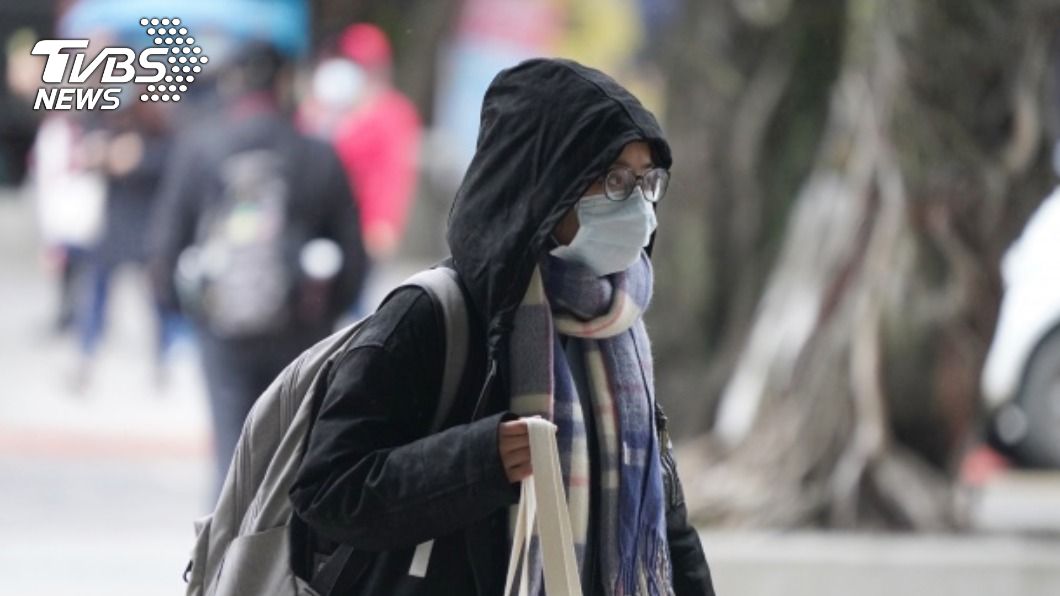 繼續濕冷!「此天」冷空氣襲台 氣象局:估低溫15度
