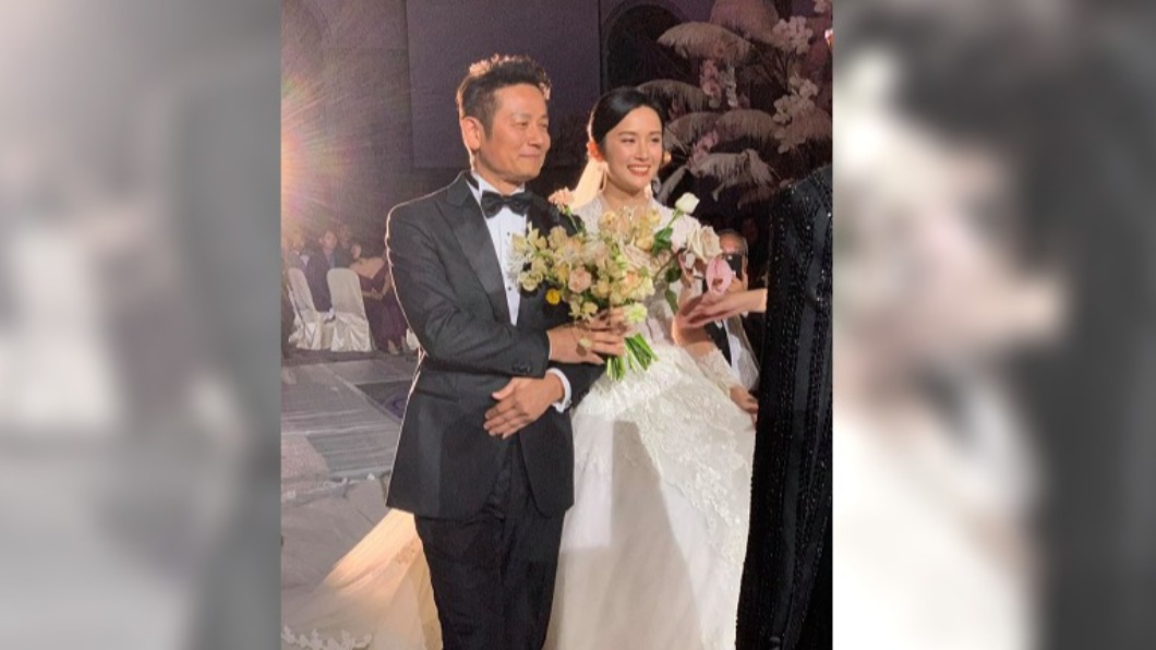 徐乃麟在女兒婚禮兩度落淚。(圖/翻攝自楊千霈臉書)