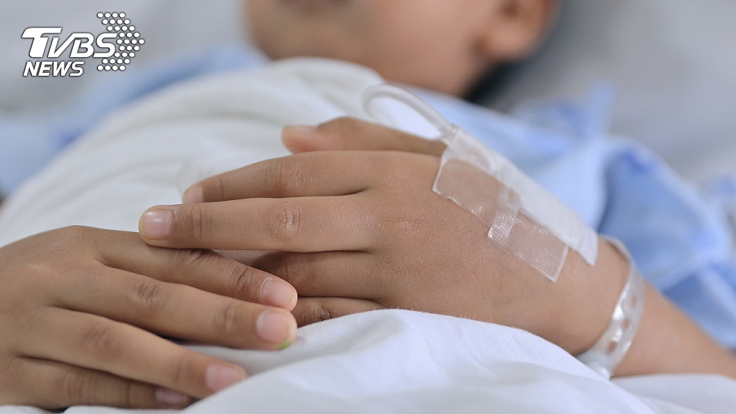 6歲童高燒就醫喊「媽我好累」突倒地亡 醫:毒素來太快