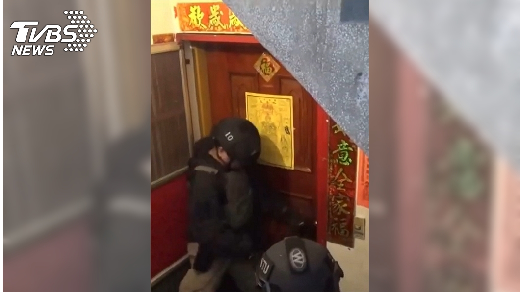 巧!詐騙集團拜地基主求業績 警破門逮人線香秒熄滅
