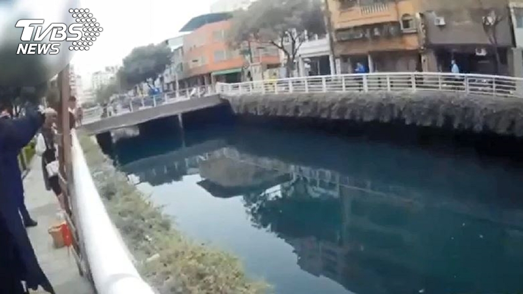 高雄翁驚見少女「疑跳河」嚇瘋報案 警火速到場全傻了