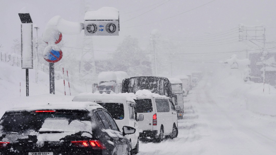 最強寒流籠罩日本「鳥取砂丘」成雪白世界