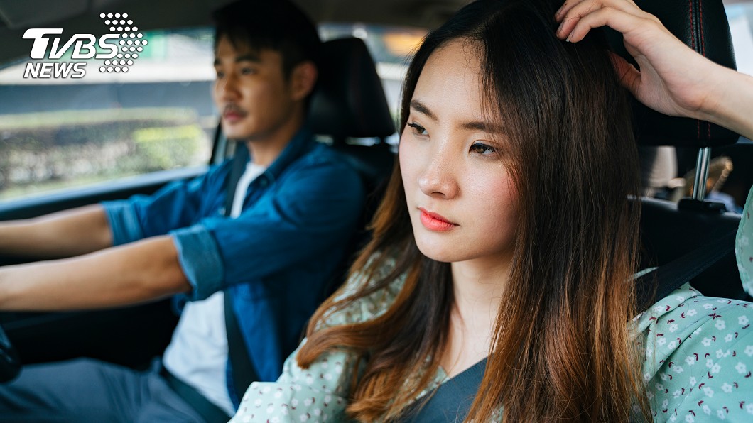 「20年老車接送」她怨男友不換新!結局暖哭網:快點娶