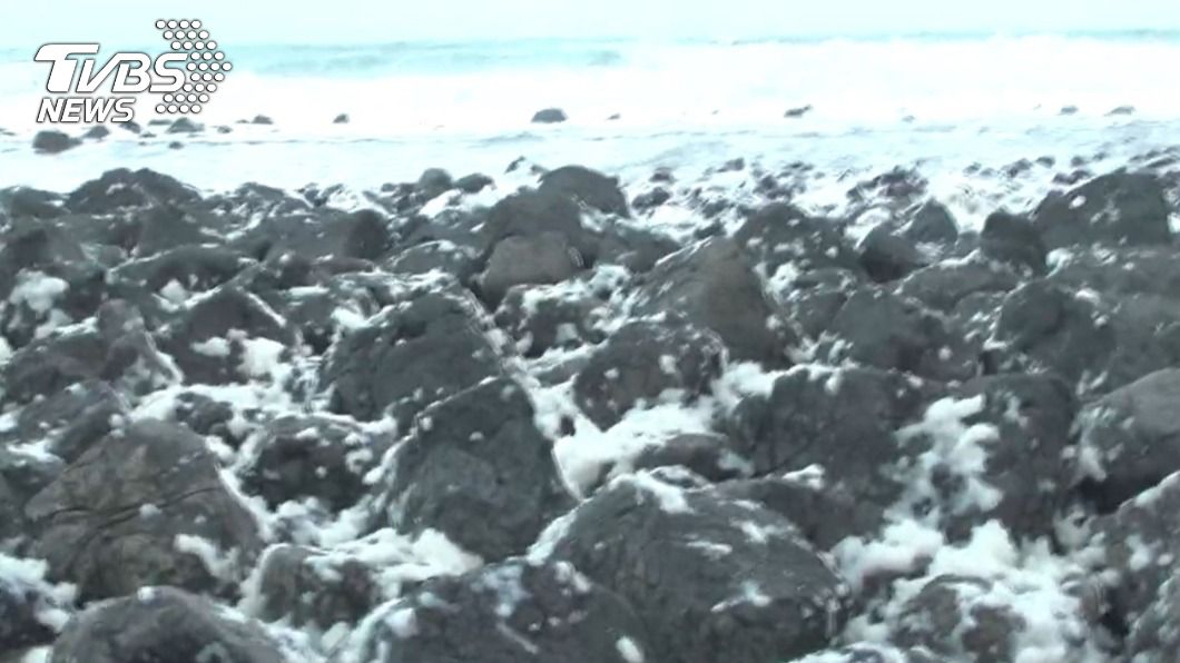 澎湖下雪?小門沿岸「一片雪白」 居民見奇景喊:小確幸
