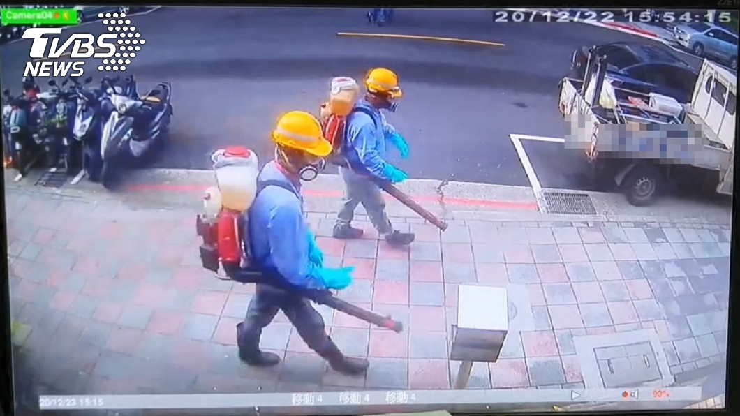 慶城街進行消毒。(圖/TVBS)