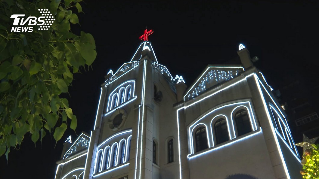 點亮「鹽埕」! 高雄眾教會齊聚歡度平安夜