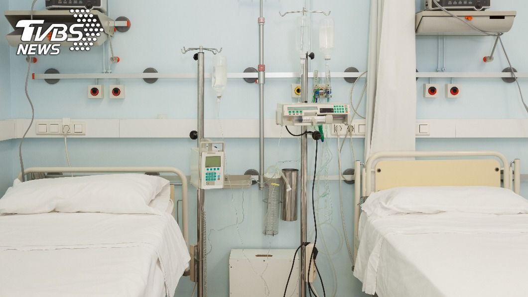 嫌鄰床老翁禱告「太吵」 染疫男持氧氣瓶怒砸致死