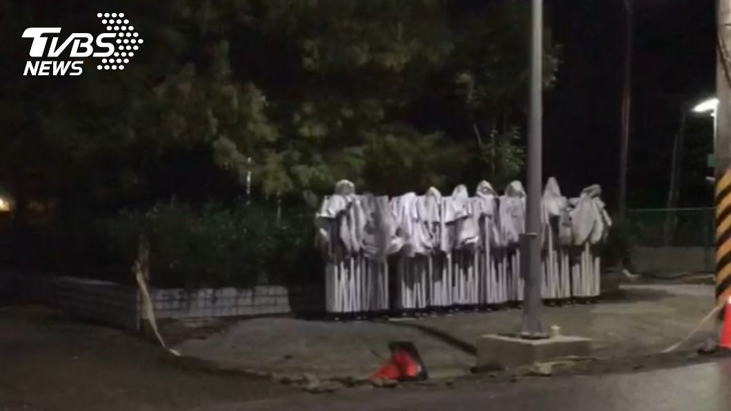 宜蘭驚見「趕屍大隊」深夜站路邊 男嚇歪:差點閃尿!