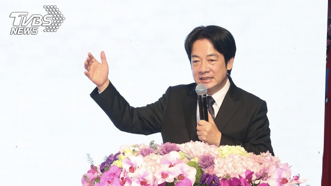 賴副總統招牌中分頭　理髮師父子一剪30年