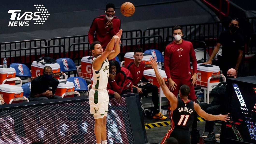 單場29記三分球刷新NBA紀錄 公鹿踩熄熱火