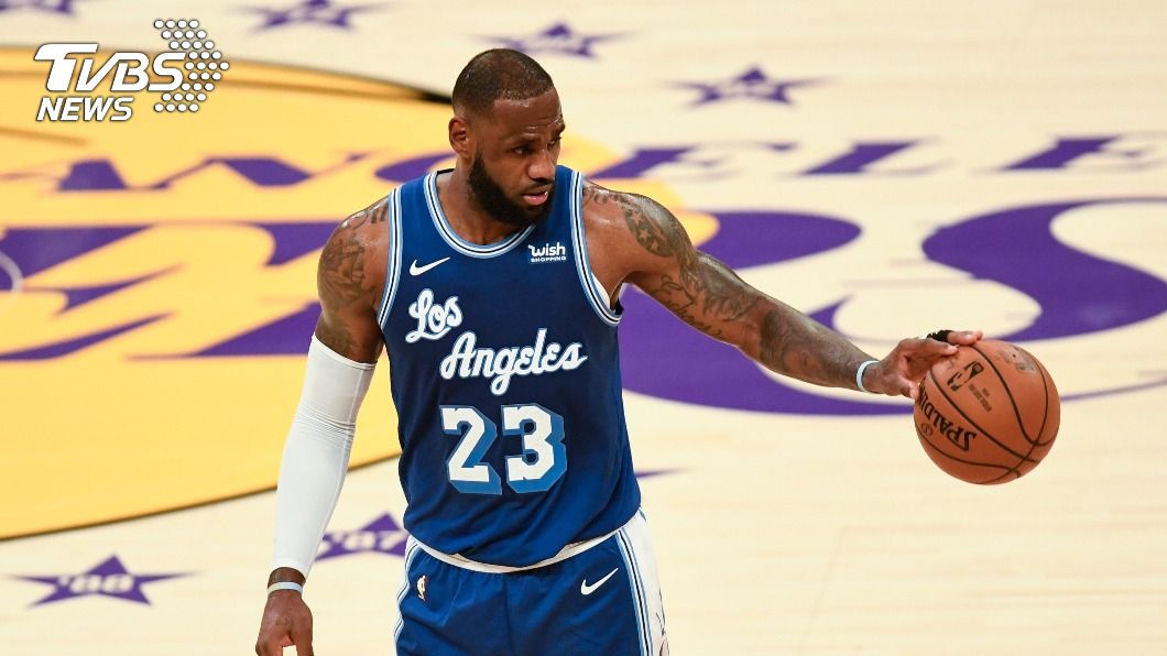 NBA史上第一人　詹姆斯連1000場得分雙位數