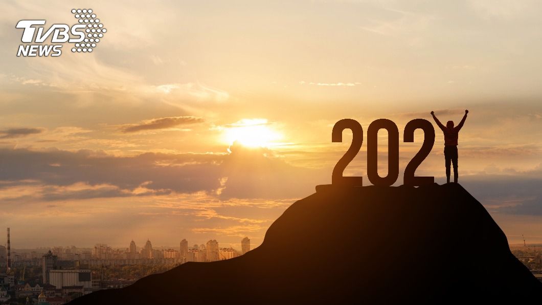 2021年可透過「畫好眉」、「居家佈置」轉運。（示意圖／shutterstock達志影像）