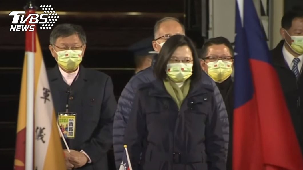 元旦升旗防疫取消民眾觀禮　蔡英文柯文哲同台零互動