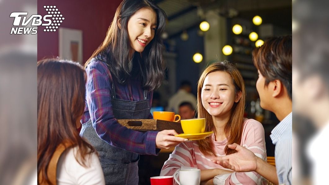 開工喝一波!連鎖咖啡買1送1、買5送5 揪同事買起來