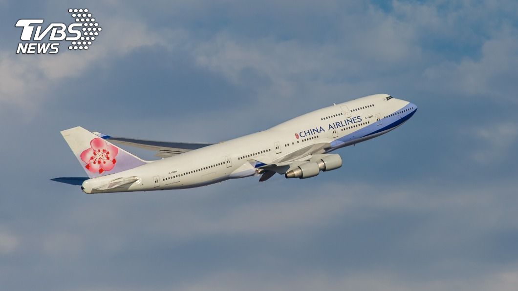 華航747空中女王告別秀 2/6微旅行俯瞰富士山