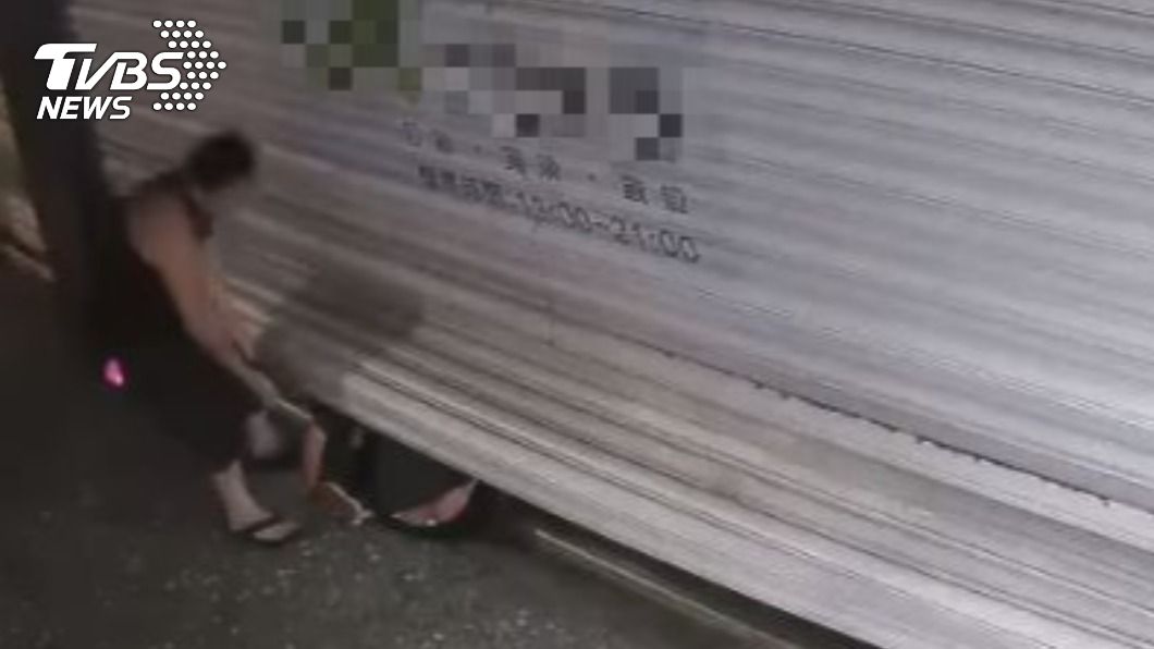 附近民眾趕來救援。（圖／TVBS）