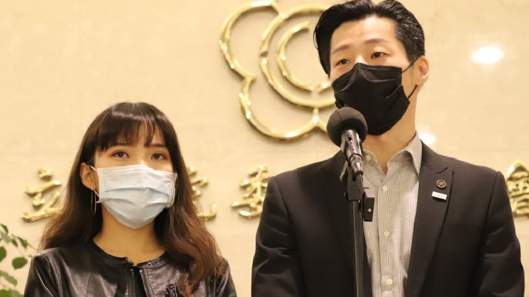 情義相挺攏系假?宅神揭林昶佐「狂挺黃捷」背後算計