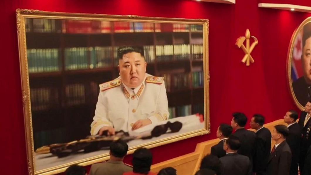 金正恩今37歲生日 白軍服新照曝光
